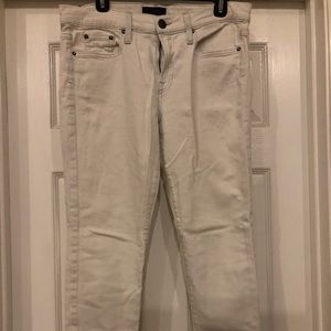 White skinny jeans